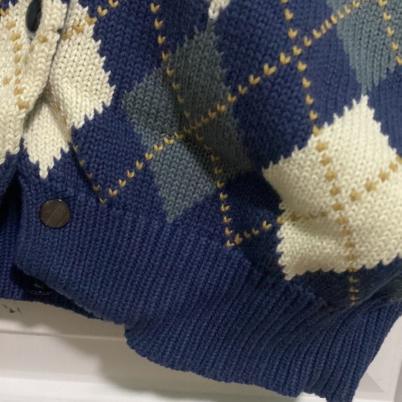 Size extra small GAP women’s sweater, button up - Picture 6 of 8